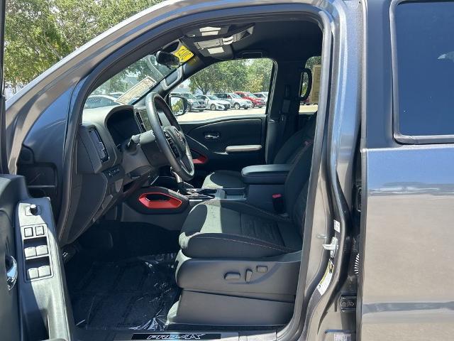 2025 Nissan Frontier Crew Cab PRO-4X 4x4