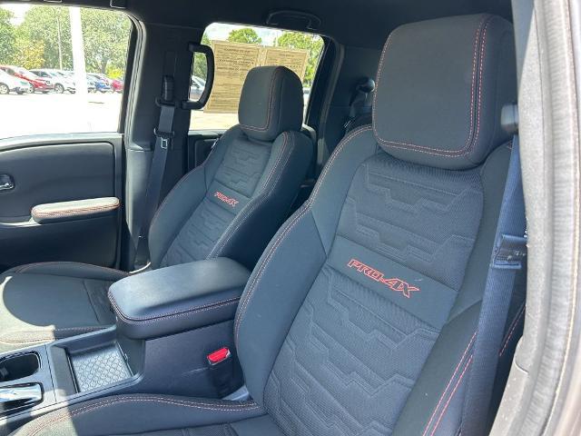 2025 Nissan Frontier Crew Cab PRO-4X 4x4