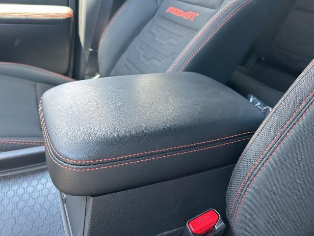 2025 Nissan Frontier Crew Cab PRO-4X 4x4