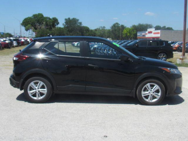 2024 Nissan Kicks S Xtronic CVT