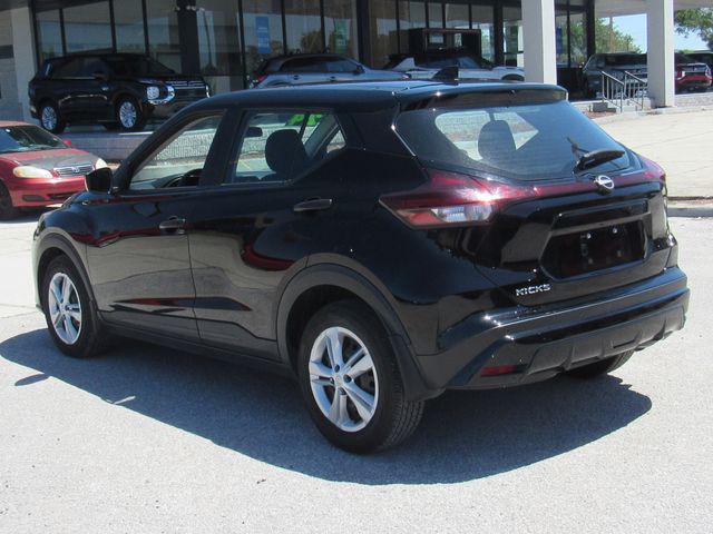 2024 Nissan Kicks S Xtronic CVT