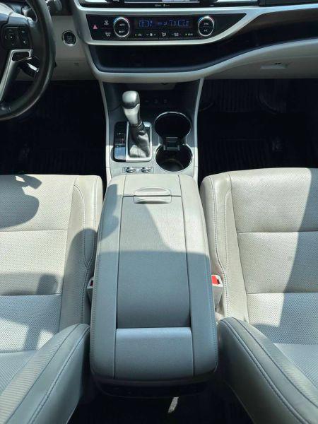 2015 Toyota Highlander Limited Platinum V6