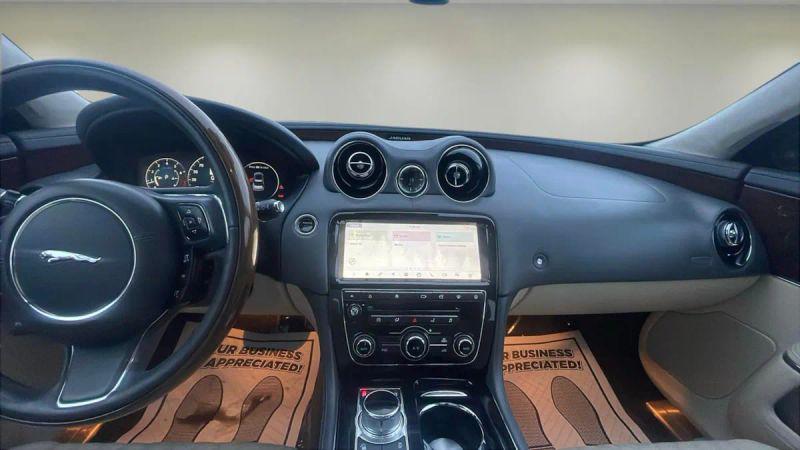 2019 Jaguar XJ XJ50 V6