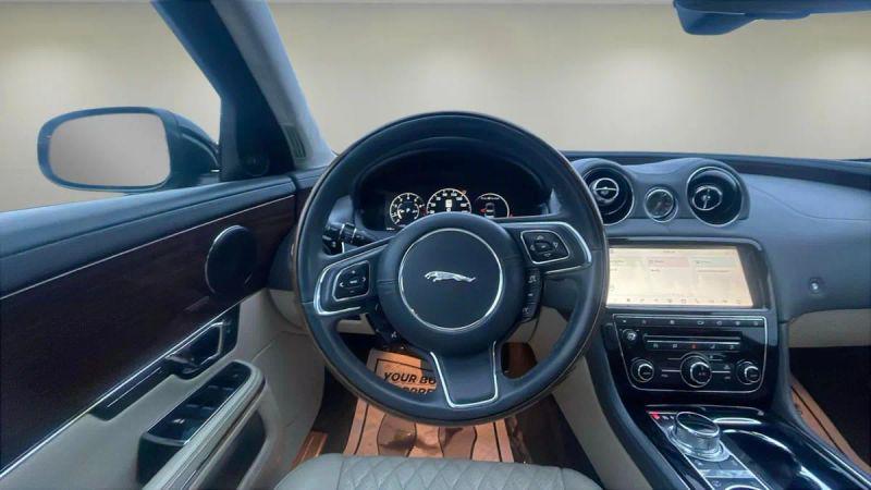 2019 Jaguar XJ XJ50 V6