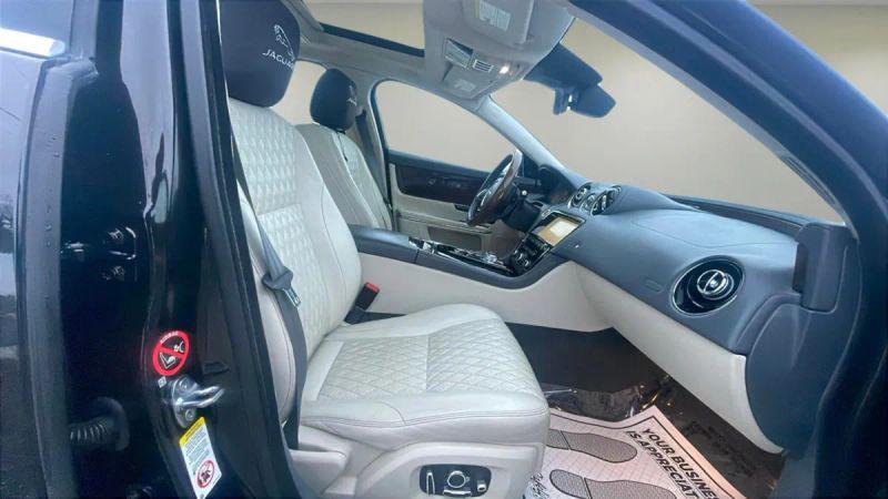 2019 Jaguar XJ XJ50 V6