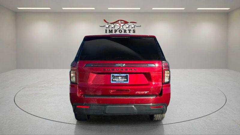 2022 Chevrolet Suburban 4WD RST