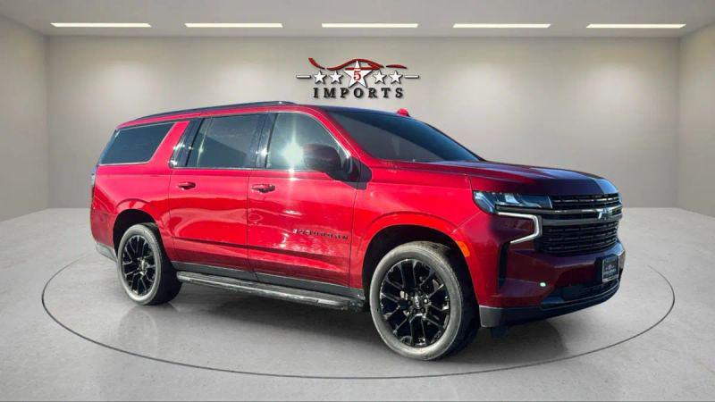 2022 Chevrolet Suburban 4WD RST