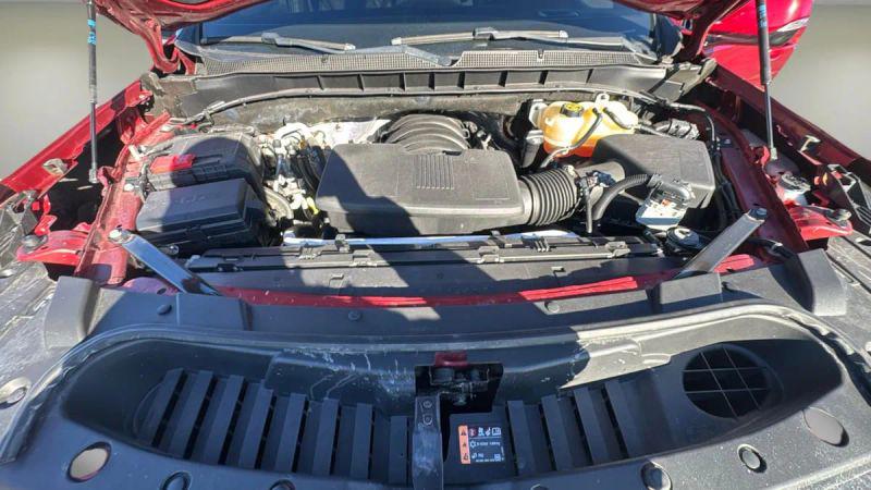 2022 Chevrolet Suburban 4WD RST