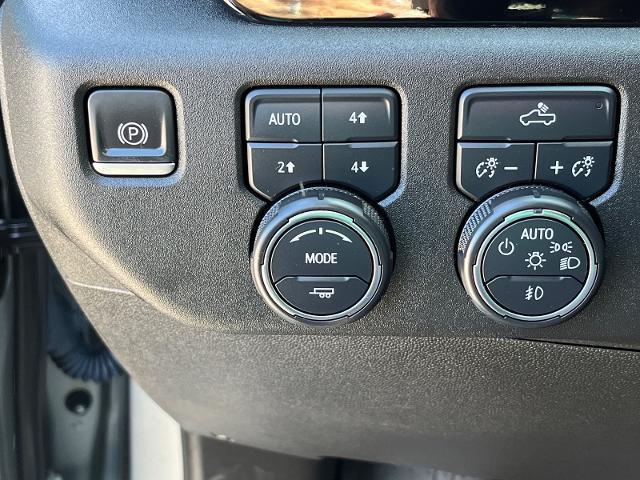 2023 Chevrolet Silverado 1500 4WD Crew Cab Short Bed RST