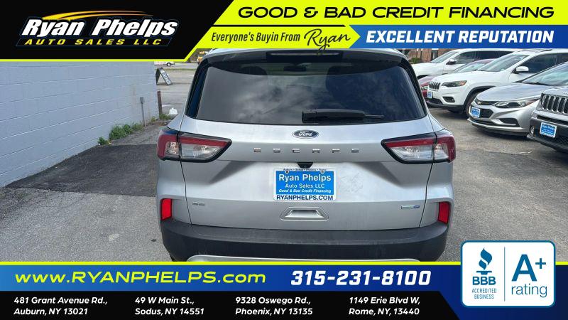 2020 Ford Escape SE