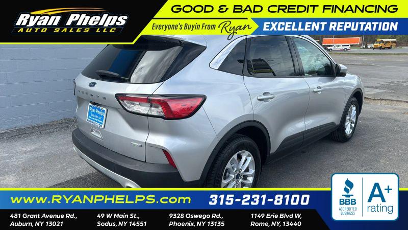 2020 Ford Escape SE