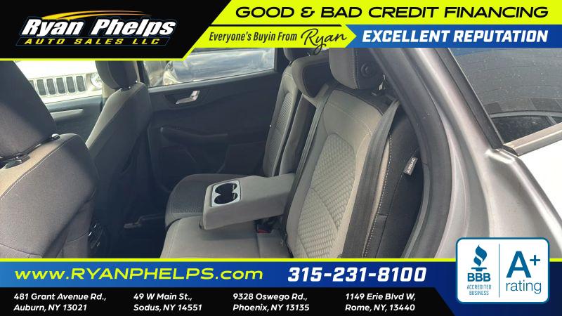 2020 Ford Escape SE