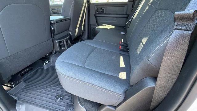 2026 Ram 2500 Black Express Crew Cab 4x4 6'4" Box