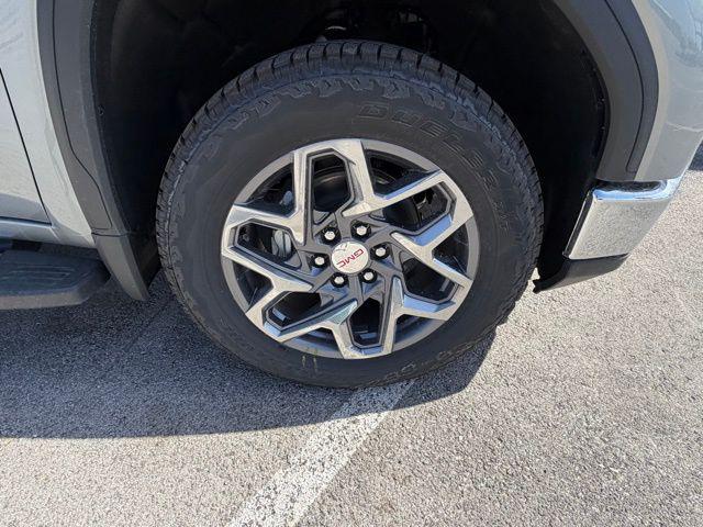 2026 GMC Sierra 1500 Crew Cab, Standard Bed, SLT, 4WD