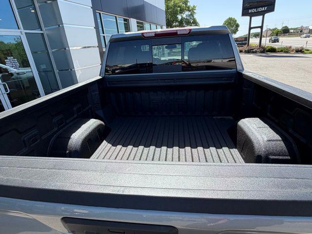 2026 GMC Sierra 1500 Crew Cab, Standard Bed, SLT, 4WD