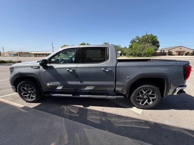 2026 GMC Sierra 1500 Crew Cab, Standard Bed, SLT, 4WD