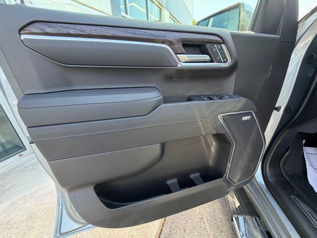 2026 GMC Sierra 1500 Crew Cab, Standard Bed, SLT, 4WD