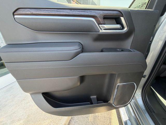2026 GMC Sierra 1500 Crew Cab, Standard Bed, SLT, 4WD