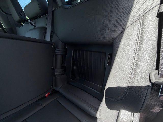 2026 GMC Sierra 1500 Crew Cab, Standard Bed, SLT, 4WD