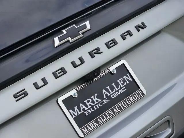 2025 Chevrolet Suburban 4WD Z71