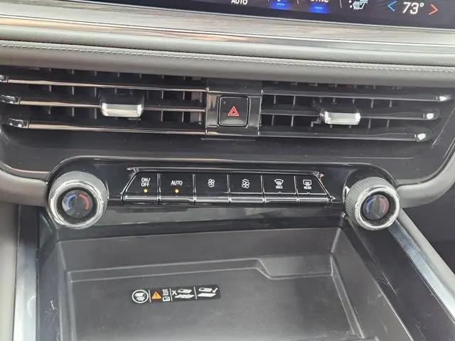 2025 Chevrolet Suburban 4WD Z71