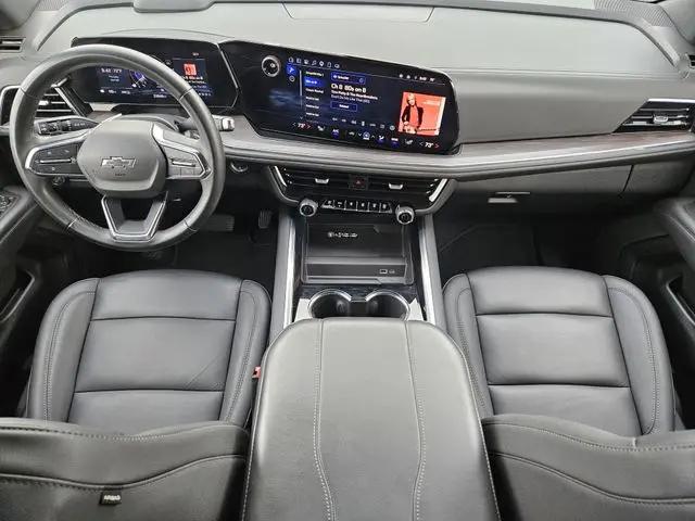 2025 Chevrolet Suburban 4WD Z71