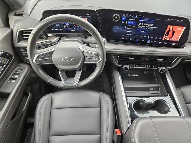 2025 Chevrolet Suburban 4WD Z71