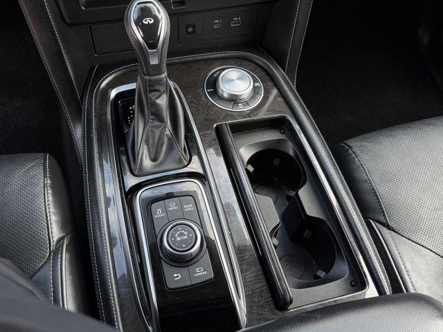 2024 INFINITI QX80 LUXE AWD