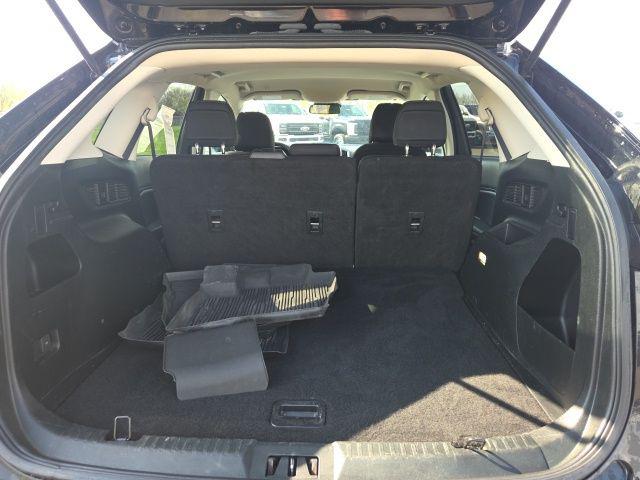 2022 Ford Edge SE