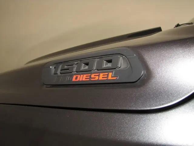 2022 Ram 1500 Big Horn Crew Cab 4x4 5'7" Box