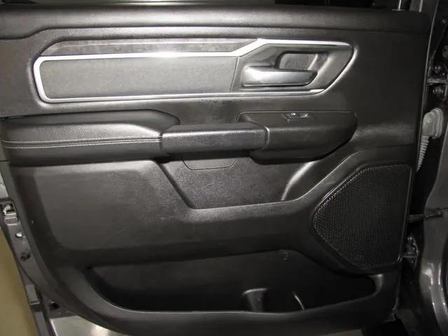 2022 Ram 1500 Big Horn Crew Cab 4x4 5'7" Box