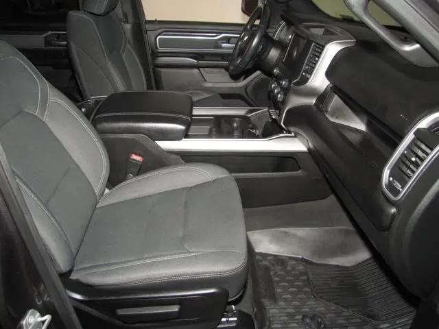 2022 Ram 1500 Big Horn Crew Cab 4x4 5'7" Box