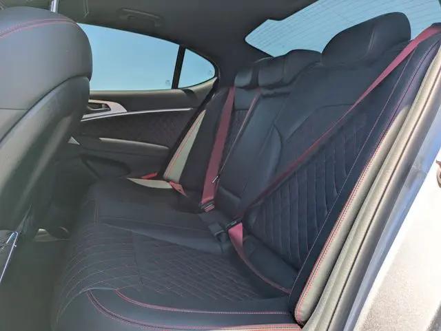 2023 Genesis G70 3.3T RWD