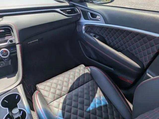 2023 Genesis G70 3.3T RWD