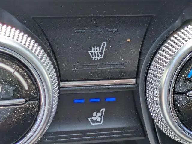 2023 Genesis G70 3.3T RWD