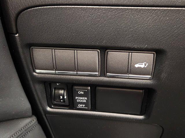 2013 INFINITI QX56 Base