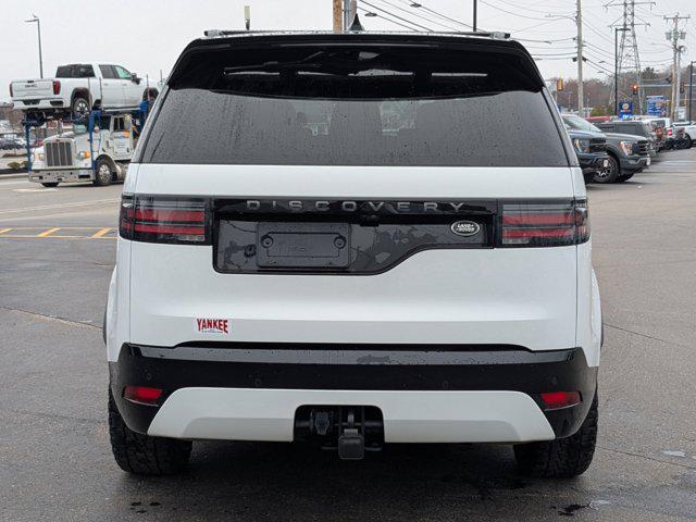 2023 Land Rover Discovery P300 S R-Dynamic