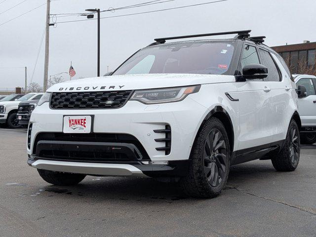 2023 Land Rover Discovery P300 S R-Dynamic