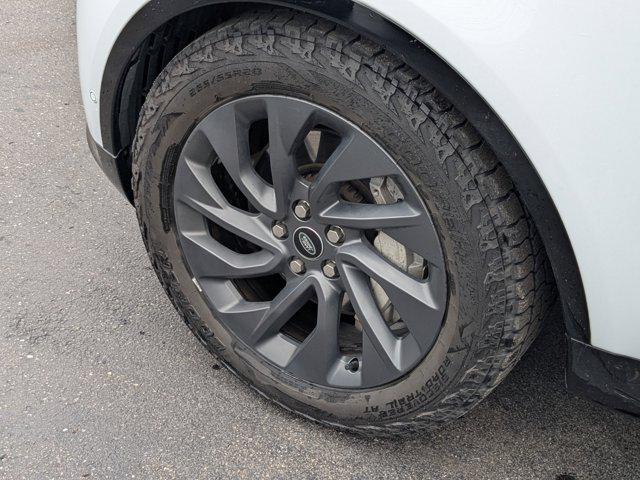 2023 Land Rover Discovery P300 S R-Dynamic