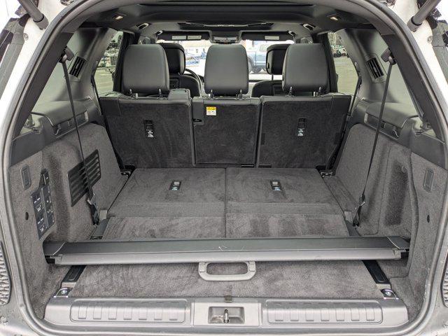 2023 Land Rover Discovery P300 S R-Dynamic