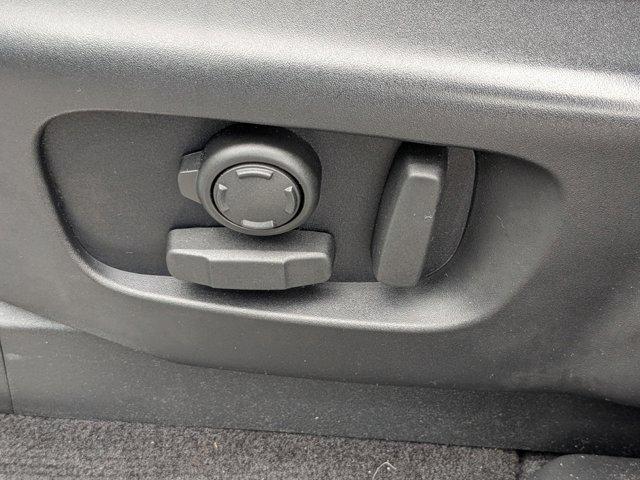 2023 Land Rover Discovery P300 S R-Dynamic