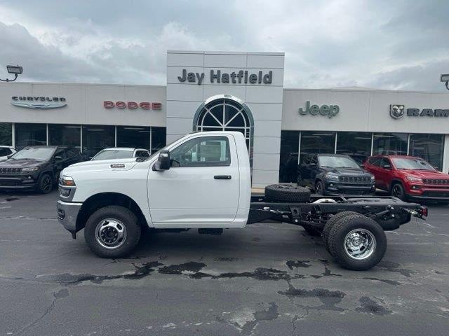 2026 RAM 3500 Chassis RAM 3500 TRADESMAN CHASSIS REGULAR CAB 4X4 60 CA