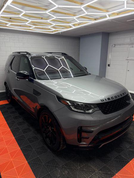 2020 Land Rover Discovery Landmark Edition