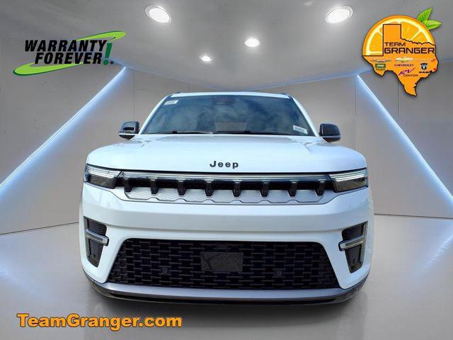 2026 Jeep Grand Wagoneer 4x2