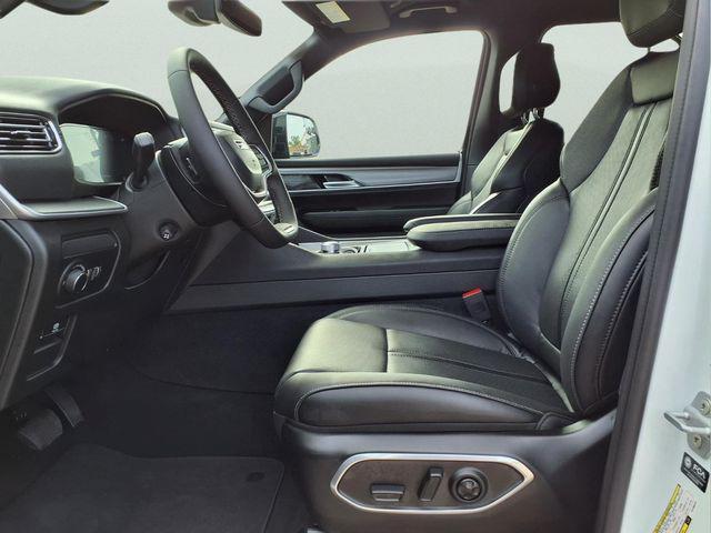 2026 Jeep Grand Wagoneer 4x2