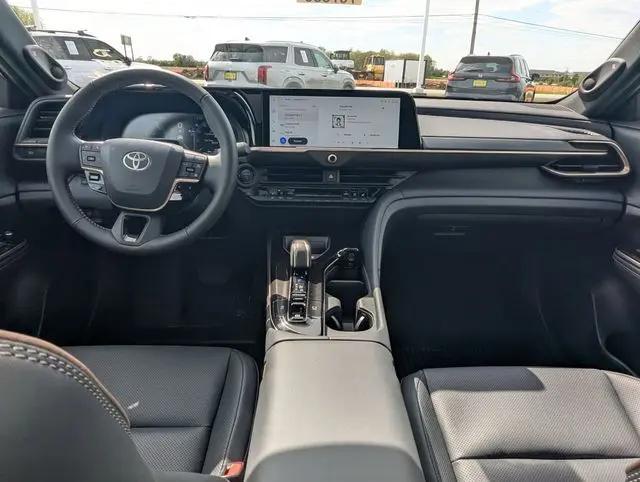 2026 Toyota Crown Platinum