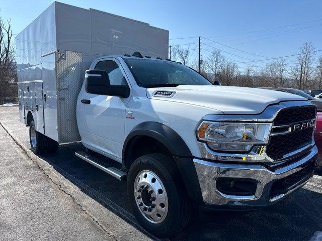 2024 RAM 5500 Chassis Tradesman/SLT 2024 RAM 5500 Chassis Tradesman/SLT