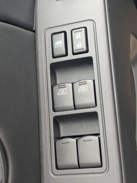 2026 Nissan Frontier Crew Cab SV 4x2