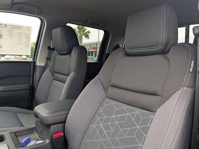 2026 Nissan Frontier Crew Cab SV 4x2