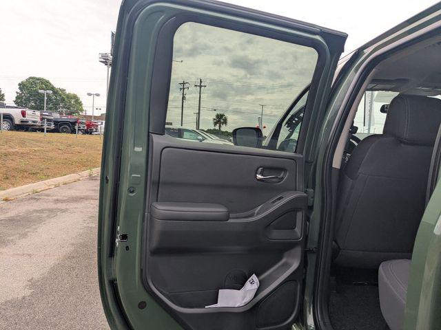 2026 Nissan Frontier Crew Cab SV 4x2